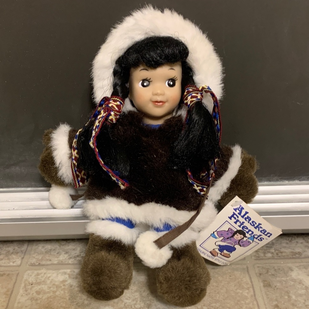 Vintage‎ Alaskan Friends Eskimo Doll NWT